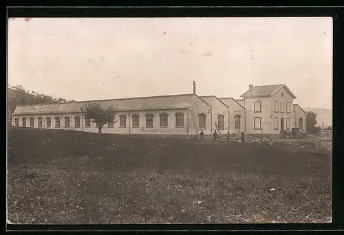AK Eybens, Blick auf Gebäude