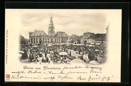 AK Mannheim, der Marktplatz mit Passanten