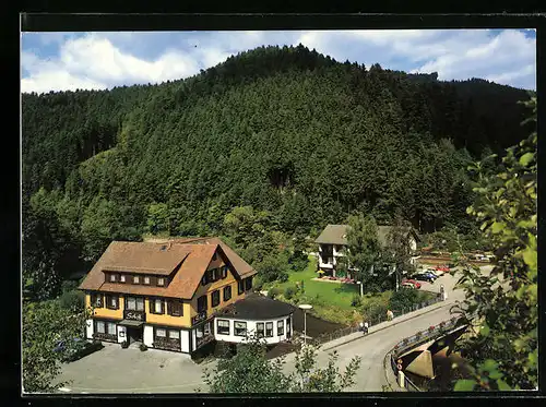 AK Schönmünzach /Schwarzwald, Hotel-Gasthof Schiff aus der Vogelschau