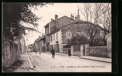 AK Collonges-Fort-l`Ecluse, Kinder auf der Strasse in den Ort
