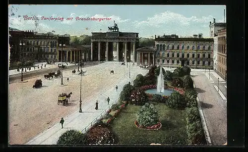 AK Berlin, Pariser Platz mit Brandenburger Tor