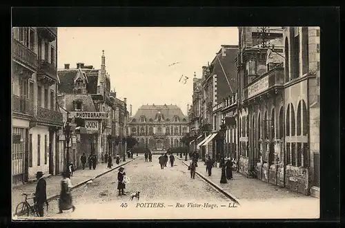 AK Poitiers, Rue Victor Hugo