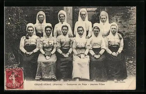 AK Couhé-Vérac, Costumes du Pays, Jeunes Filles