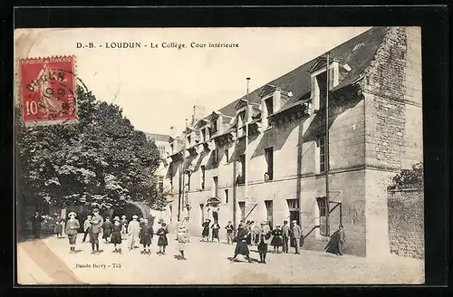 AK Loudun, Le Collège, Cour intérieure