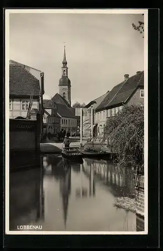 AK Lübbenau, Uferpartie mit Blick auf den Kirchturm