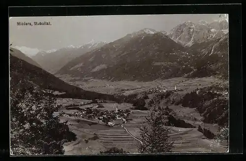 Foto-AK Fritz Gratl: Mieders /Stubaital, Ortsansicht aus der Vogelschau