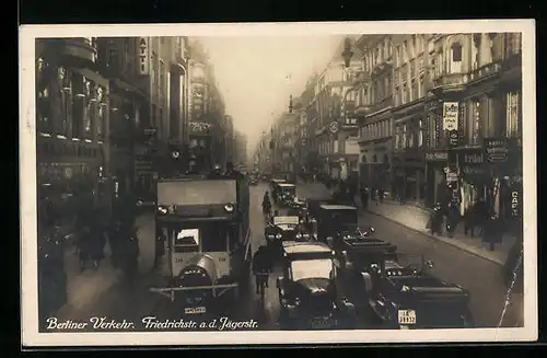 AK Berlin, Verkehr in der Fridrichstrasse a. d. Jägerstrasse