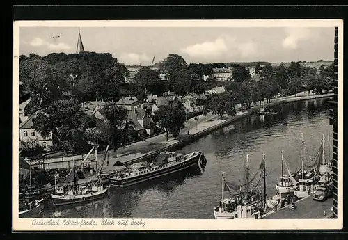 AK Eckernförde, Blick auf Gewässer mit Booten