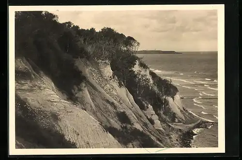 AK Brüsterort, Steilküste mit Blick zum Ort