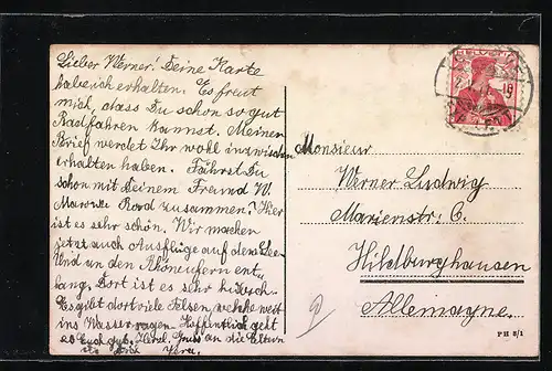 AK Genève, Vue generale, l'lle Rousseau et la Cathedrale de St. Pierre, Strassenbahn