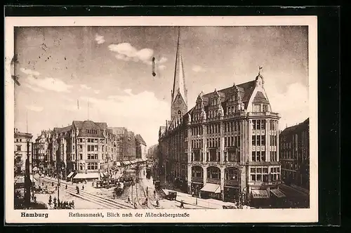 AK Hamburg, Rathausmarkt mit in die Mönckebergstrasse einfahrender Strassenbahn