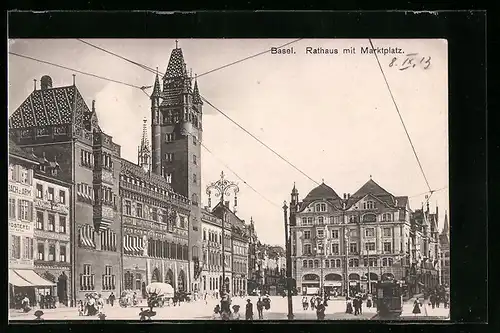 AK Basel, Rathaus mit Marktplatz und Strassenbahn