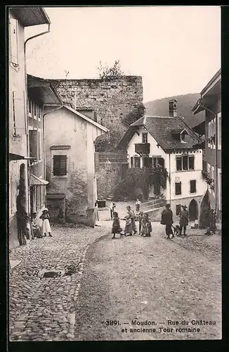 AK Moudon, Rue du Chateau et ancienne Tour romaine