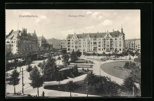 AK Berlin-Charlottenburg, Ansicht vom Savigny-Platz