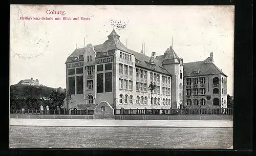 AK Coburg, Heiligkreuz-Schule mit Blick auf Veste