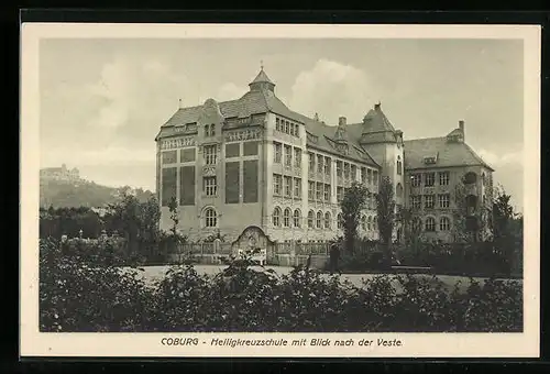 AK Coburg, Heiligkreuzschule mit Blick nach der Veste