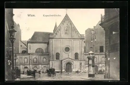 AK Wien, Kapuzinerkirche, Frontansicht mit Strasse