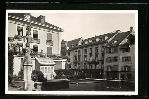 AK Rheinfelden, Ortsansicht, Bandagen-Geschäft, Brunnen