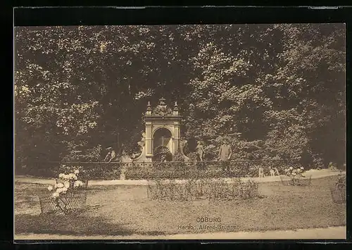 AK Coburg, Herzog-Alfred-Brunnen mit Anlage