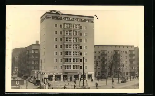 AK Berlin-Schöneberg, De-Ge-Wo Wohnhochhaus am Innsbrucker Platz