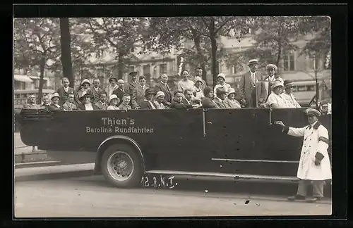 Foto-AK Thien`s Berolina Rundfahrten, Autobus