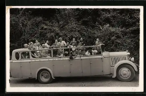 Foto-AK SLA Lourdes, Rundfahrt im Autobus