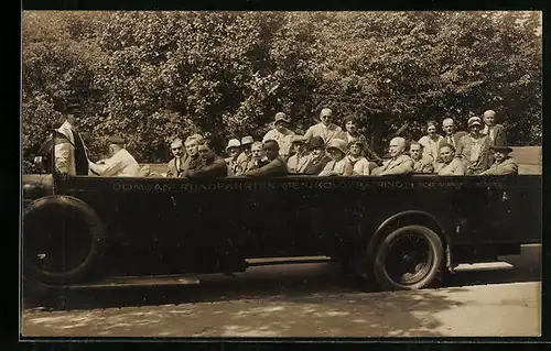 Foto-AK Wien, Domjan`s Rundfahrten, Kolowratring 14, Autobus