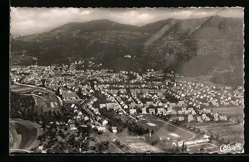 AK Dettingen bei Urach, Ortsansicht vom Flugzeug aus