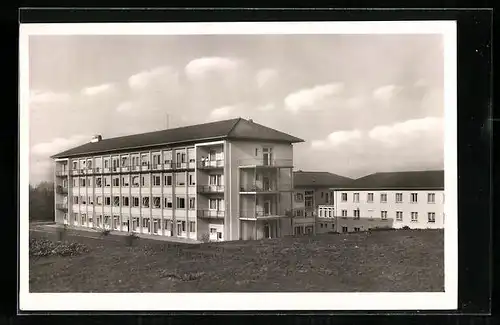 AK Offenburg /Bd., Ansicht vom St. Josefs-Krankenhaus