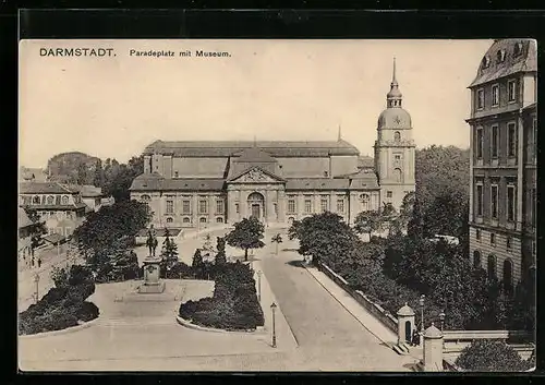 AK Darmstadt, Paradeplatz mit Museum