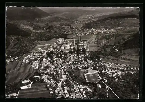 AK Oberlenningen /Teck, Gesamtansicht, Fliegeraufnahme