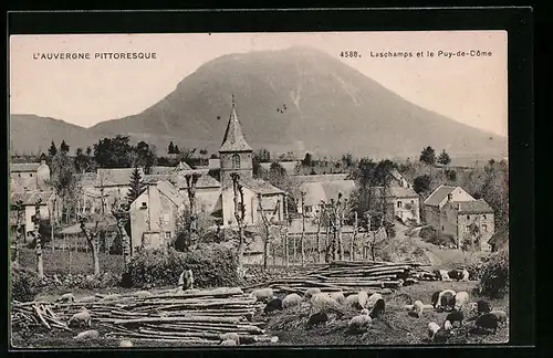 AK Laschamps, Village et le Puy-de-Dome