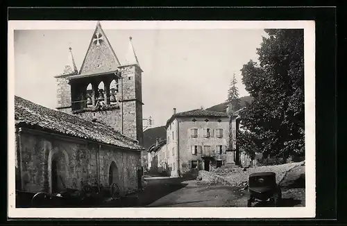 AK St-Cirgues-en-Montagne, Place de l`Eglise