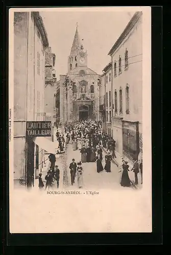 AK Bourg-St-Andéol, L`Eglise, Procession