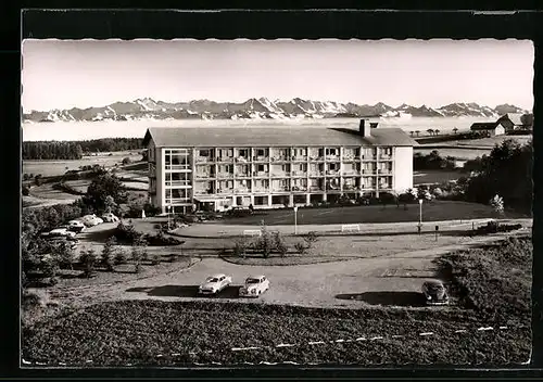 AK Höchenschwand /Schwarzw., Schwarzwald-Höhensanatorium mit Bergpanorama