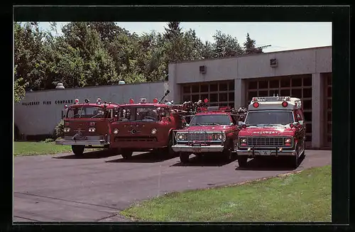 AK Orchard Park, NY, Feuerwehrwagen der Hillerest Volunteer Fire Company vor dem Feuerwehrhaus