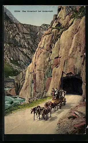 AK Das Urnerloch bei Andermatt, Postkutsche