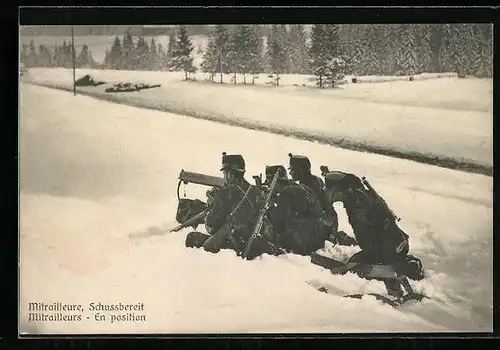 AK Schussbereite Mitrailleurs im Winter
