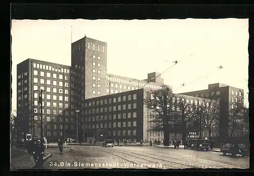 AK Berlin-Siemensstadt, Strassenpartie am Wernerwerk