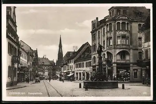 AK Offenburg, Hauptstrasse mit Denkmal