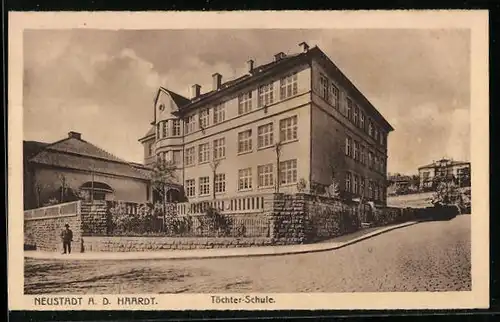 AK Neustadt a.d. Haardt, Strasse an der Töchter-Schule