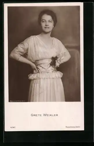 AK Schauspielerin Grete Weixler im Kleid