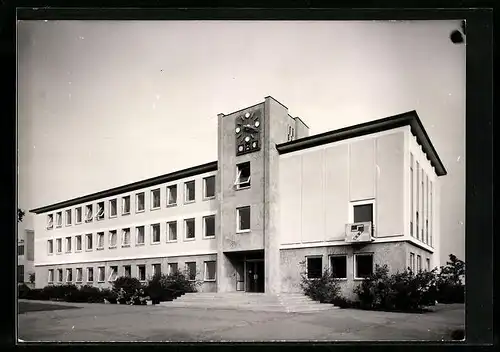 AK Wendlingen, Blick auf ein grosses Gebäude