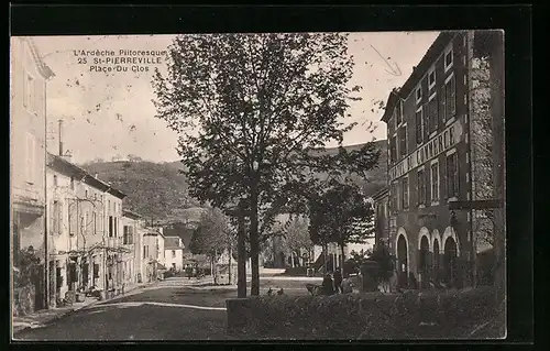 AK St-Pierreville, Place Du Clos