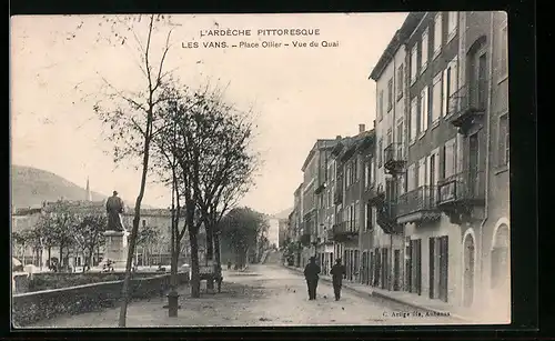 AK Les Vans, Place Ollier, Vue du Quai