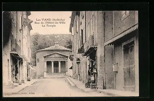 AK Les Vans, Rue de l`Hotel-de-Ville, Le Temple