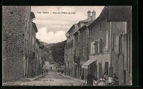 AK Les Vans, Rue de l`Hotel-de-Ville