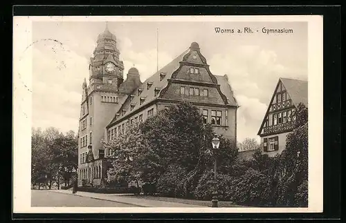 AK Worms a. Rh., Gymnasium mit Strasse