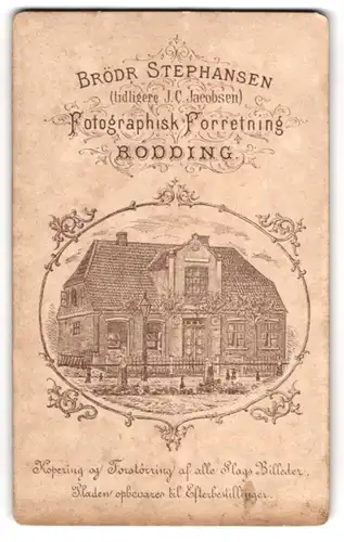 Fotografie Brödr Stephansen, Rodding, Ansicht Rodding, Blick auf das Ateliershaus des dänischen Fotografen