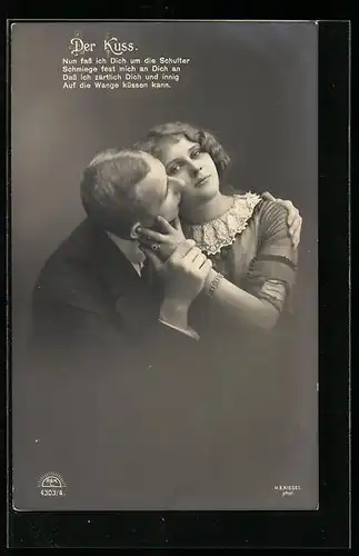 Foto-AK R & K / L Nr. 4303/4: Der Kuss, Paar in inniger Pose